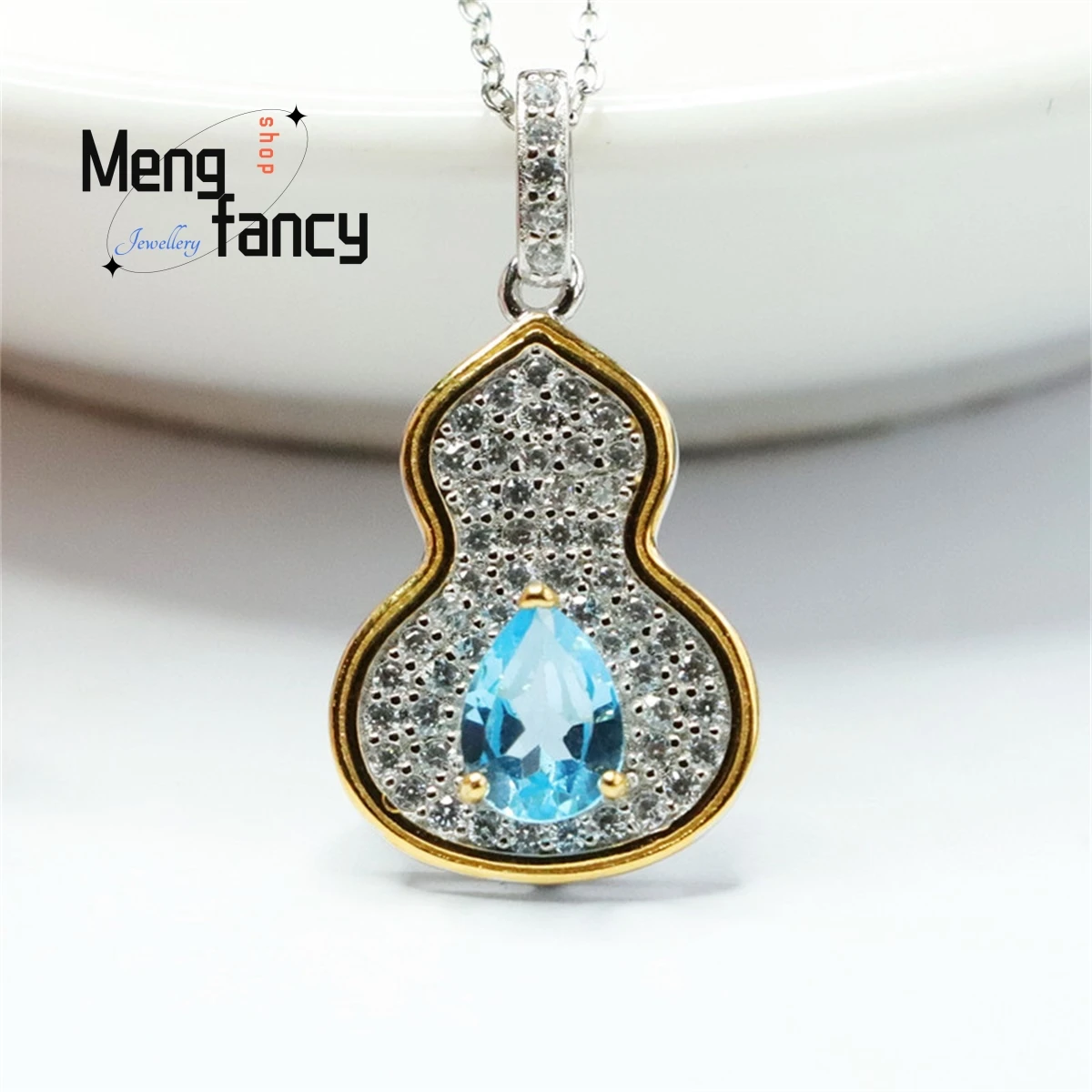 Natural S925 Silver Inlaid Topaz Stone Water Drop Gourd Necklace Pendant Generous Personality Fashion Luxury Women Charm Jewelry
Natural S925 Silver Inlaid Topaz Stone Water Drop Gourd Necklace Pendant Generous Personality Fashion Luxury Women Charm Jewelry