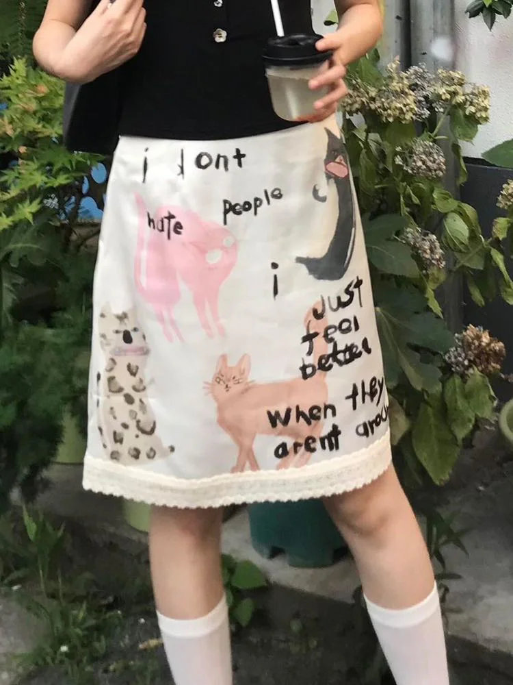 Y2k Aesthetics 2026 Summer Garfiti Printed Short Skirt Women's Sweet Waist Patch Lace A-line Skirt Harajuku
Y2k Aesthetics 2026 Summer Garfiti Printed Short Skirt Women's Sweet Waist Patch Lace A-line Skirt Harajuku
