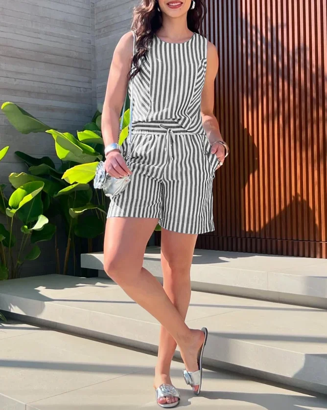 CPSYMYM Two Piece Set Women Outfit Summer Striped Print Round Neck Sleeveless Tank Top Casual Daily Shorts Set
CPSYMYM Two Piece Set Women Outfit Summer Striped Print Round Neck Sleeveless Tank Top Casual Daily Shorts Set