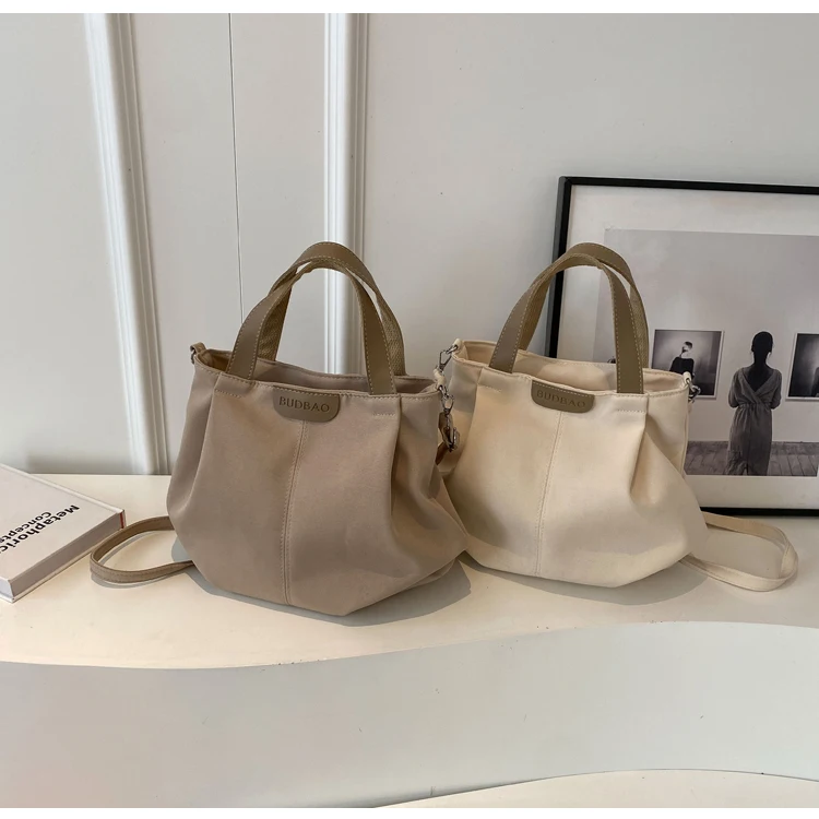 Fashionable Canvas Handbag Female Artistic Style Versatile for Work Commuting Leisure One Shoulder Tote Bag
Fashionable Canvas Handbag Female Artistic Style Versatile for Work Commuting Leisure One Shoulder Tote Bag
