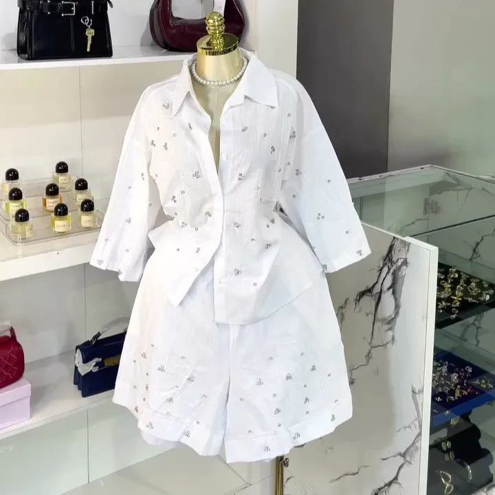 Women's 2-piece Set Shorts Loose Fit White Button Summer Shorts Rhinestone Light Blue Casual Shorts Oversized Fuchsia Pink
Women's 2-piece Set Shorts Loose Fit White Button Summer Shorts Rhinestone Light Blue Casual Shorts Oversized Fuchsia Pink