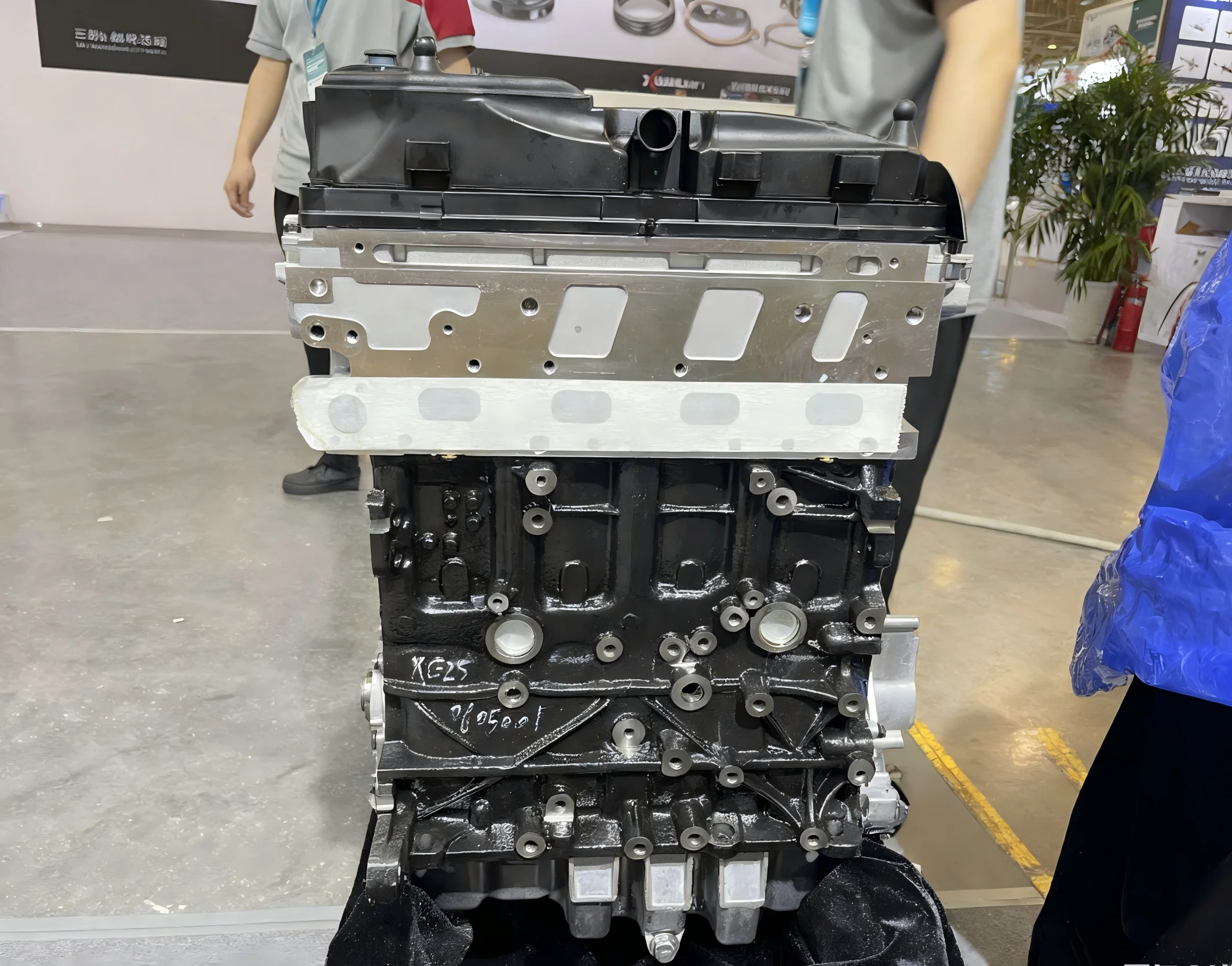 High Quality Manufacturer Hot Selling Auto Engine Parts Long Block CDBA Bare Engine For VW Pickup AMAROK
High Quality Manufacturer Hot Selling Auto Engine Parts Long Block CDBA Bare Engine For VW Pickup AMAROK