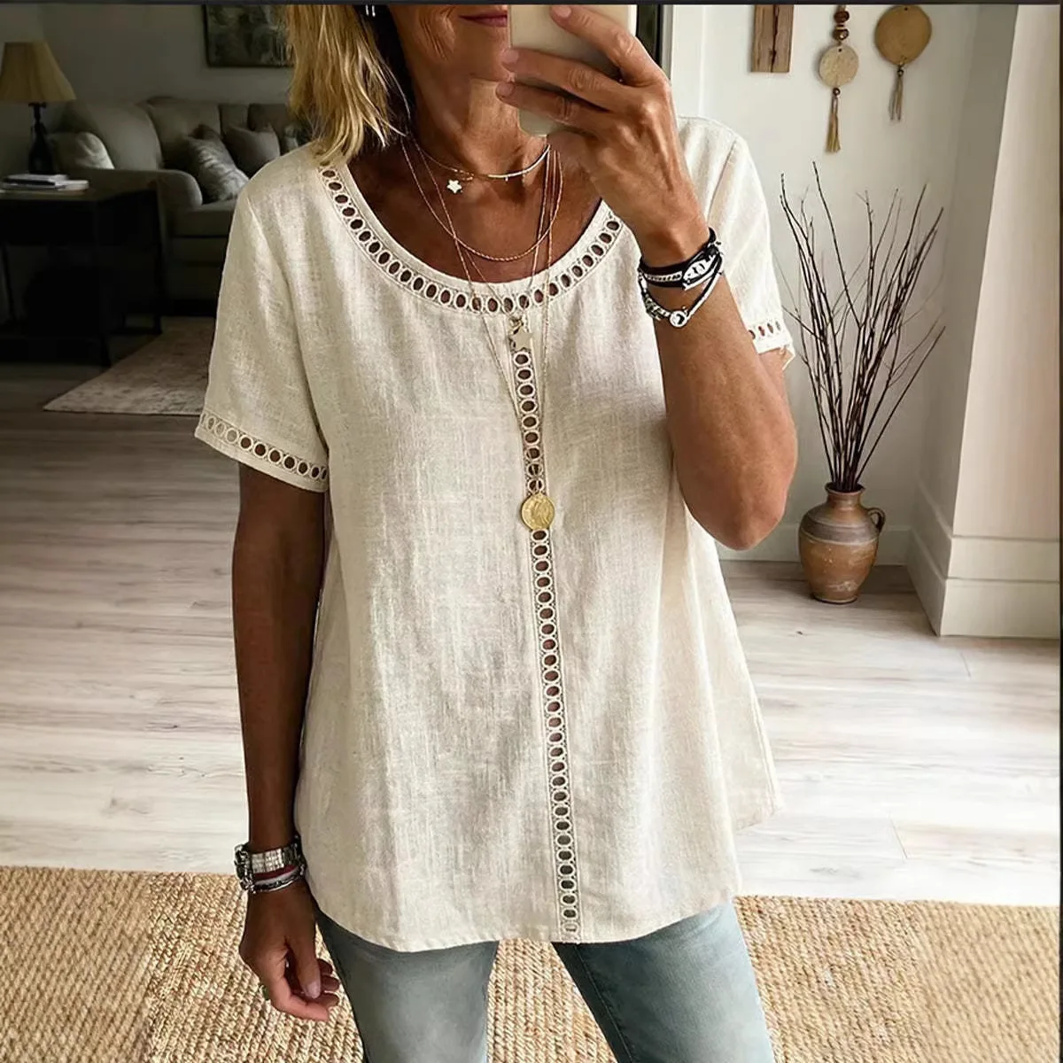 2026 New Womens Spring Summer Comfort Casual Patchwork Lace Trim Top T Shirt Loose Short Sleeve Solid Color Top
2026 New Womens Spring Summer Comfort Casual Patchwork Lace Trim Top T Shirt Loose Short Sleeve Solid Color Top