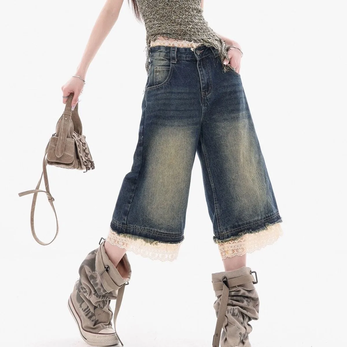 Y2K Washed Lace Patchwork Denim Shorts Wide Leg 7 Inch Retro American for Women
Y2K Washed Lace Patchwork Denim Shorts Wide Leg 7 Inch Retro American for Women