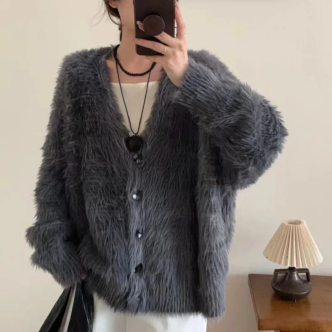 Autumn Winter Women's Solid Color Simple Basic Casual Trendy V-neck Long Sleeve Single-breasted Knitted Cardigans Female Coats
Autumn Winter Women's Solid Color Simple Basic Casual Trendy V-neck Long Sleeve Single-breasted Knitted Cardigans Female Coats