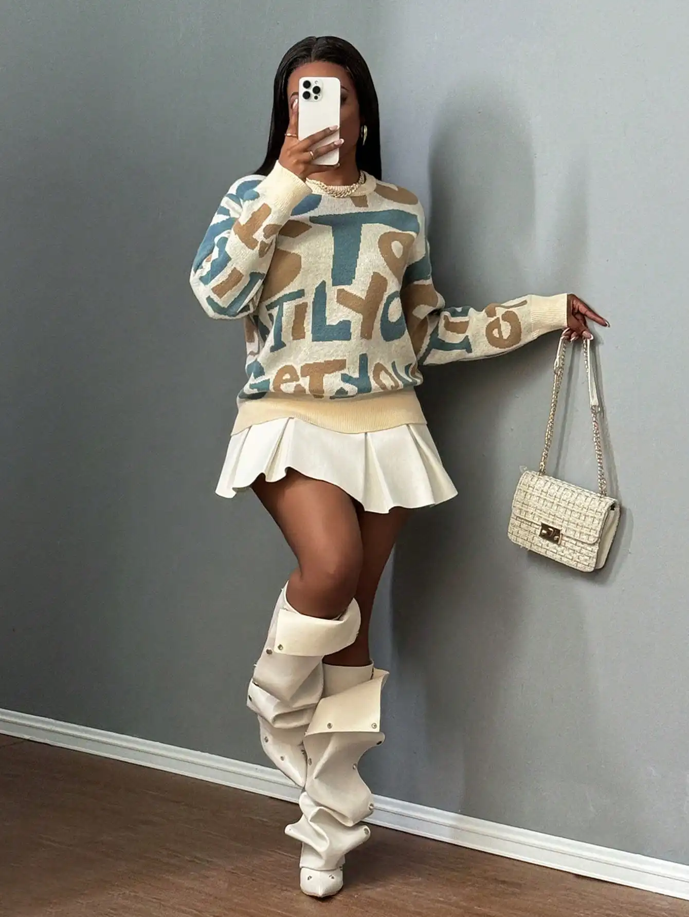 Abstract Letter Print Loose Knit Crew Neck Sweater for Women Fall Winter
Abstract Letter Print Loose Knit Crew Neck Sweater for Women Fall Winter