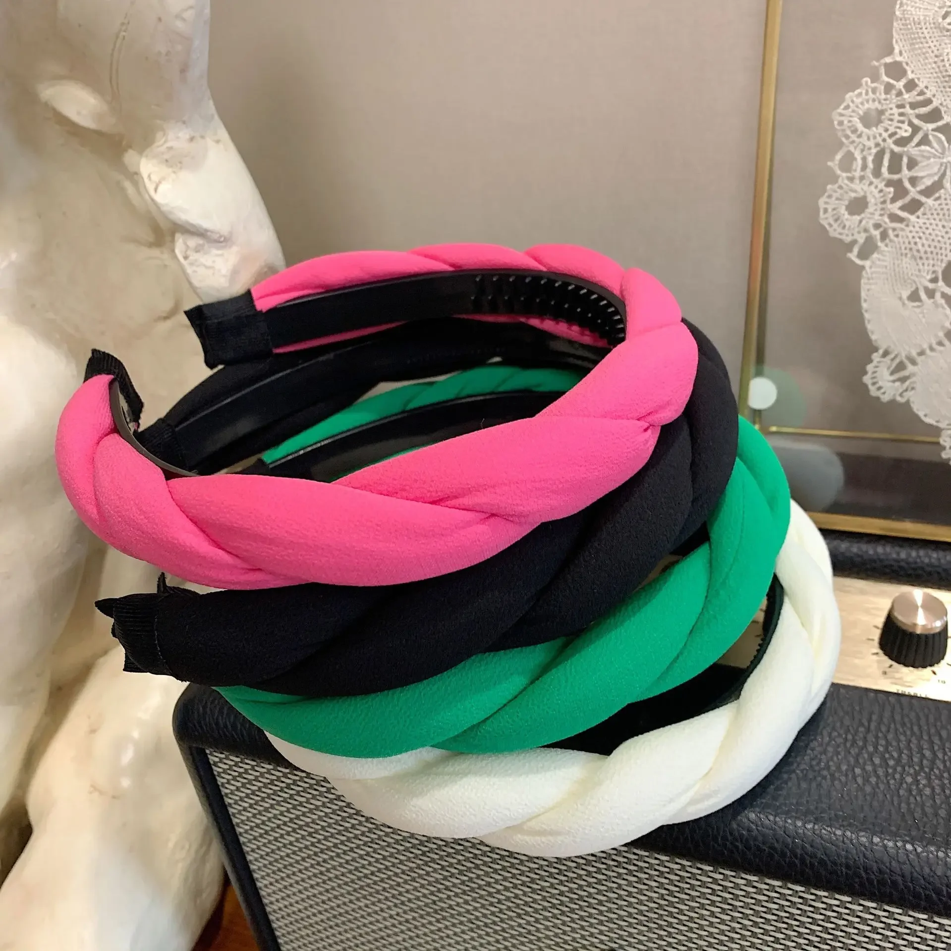 3 Pcs/Set Twine Color Sponge Hair Hoop Headbands For Women Wash Face Girls Hair Accessories Party Hair Bands QH125
3 Pcs/Set Twine Color Sponge Hair Hoop Headbands For Women Wash Face Girls Hair Accessories Party Hair Bands QH125