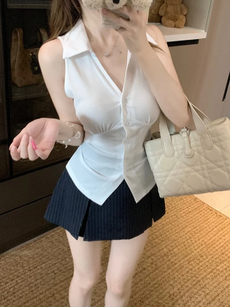 White Neck Sleeveless Vest Women's Summer Design Single Button Inner Wear Pure Desire Waist-Cinching Tight Top Outerwear
White Neck Sleeveless Vest Women's Summer Design Single Button Inner Wear Pure Desire Waist-Cinching Tight Top Outerwear