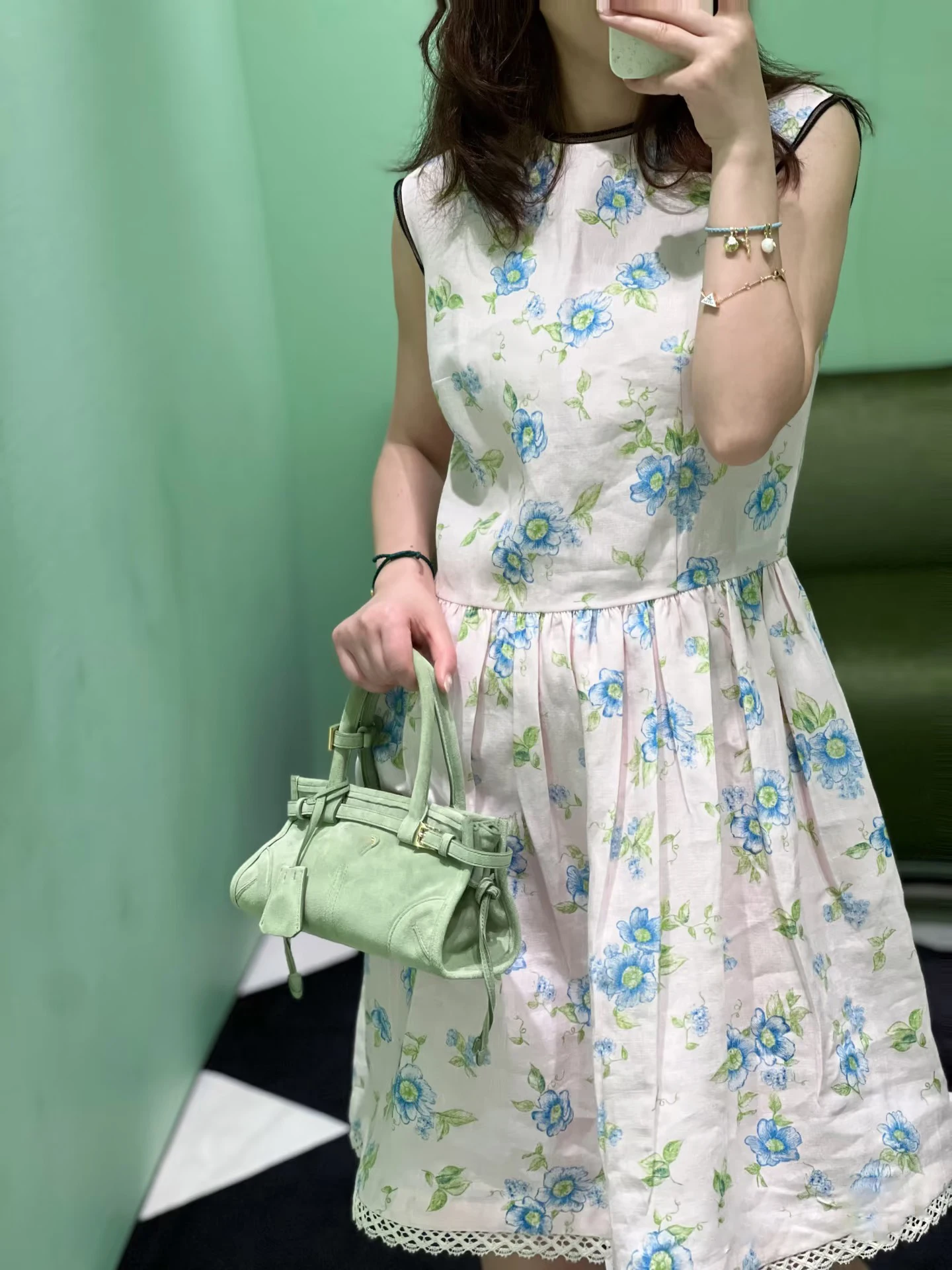 Retro Floral Print Summer Dress Women's Blue Style Sleeveless Vest Dress High Waist Slimming A-Line Cotton Gored Skirt
Retro Floral Print Summer Dress Women's Blue Style Sleeveless Vest Dress High Waist Slimming A-Line Cotton Gored Skirt