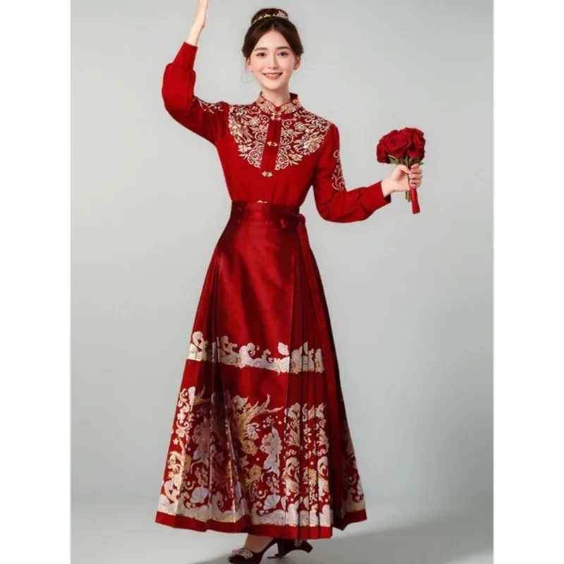 Autumn and winter large size heavy industry embroidered Hanfu, red horse dress, new Chinese thin two-piece set
Autumn and winter large size heavy industry embroidered Hanfu, red horse dress, new Chinese thin two-piece set