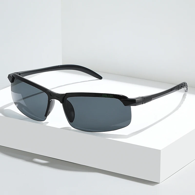 Классические солнцезащитные очки в полуоправе квадратной формы для женщин и мужчин, высококачественные персонализированные очки для повседневной носки, походов и активного отдыха.
Классические солнцезащитные очки в полуоправе квадратной формы для женщин и мужчин, высококачественные персонализированные очки для повседневной носки, походов и активного отдыха.