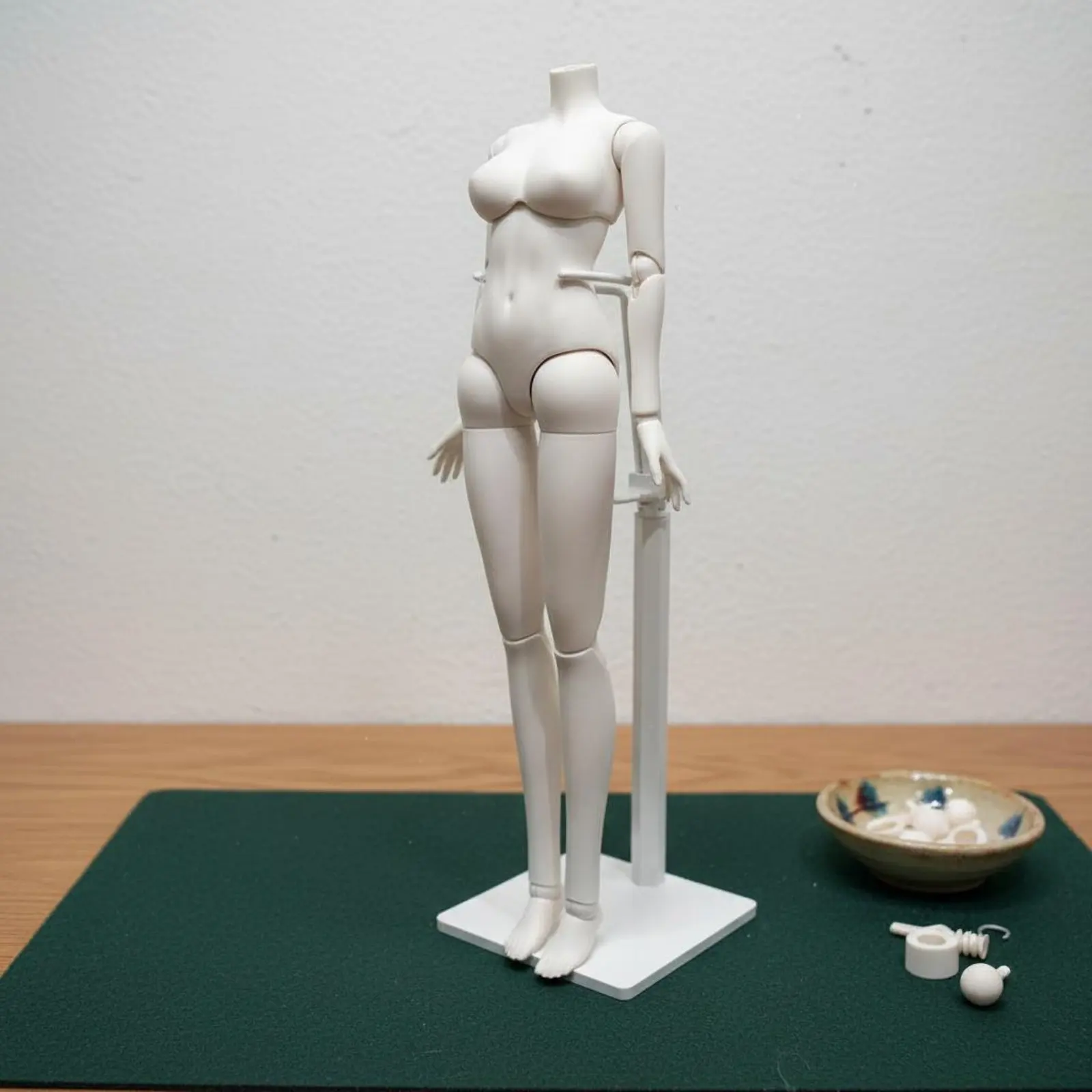 1/4 Scale Female BJD Figure Highly Customizable Articulated Doll Figure Collectible Figure Original Design
1/4 Scale Female BJD Figure Highly Customizable Articulated Doll Figure Collectible Figure Original Design