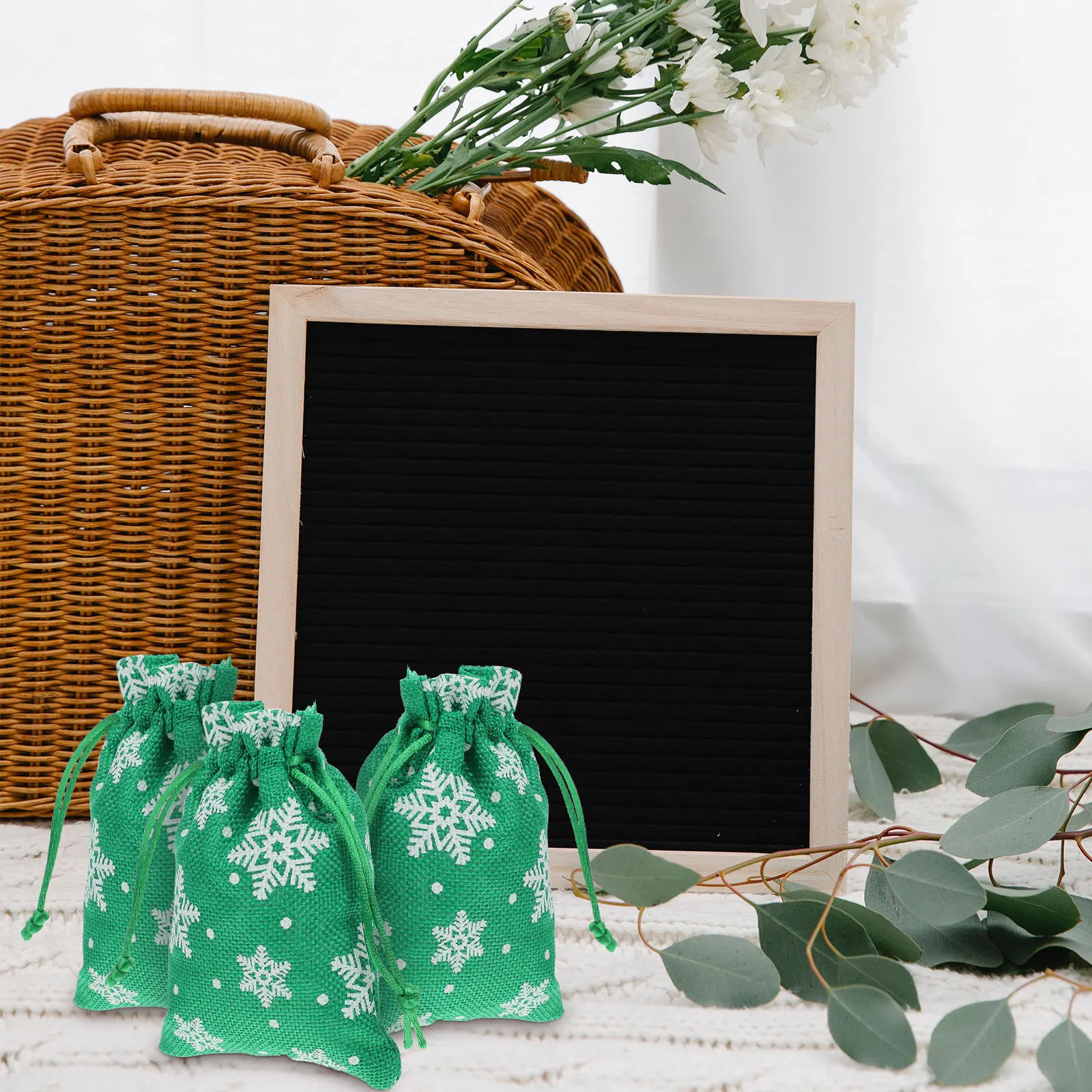 Linen Gift Bag Snowflake Design C y Storage Pouch Party Supplies Christmas Wrapping Drawstring Bags Portable Snack Holder
Linen Gift Bag Snowflake Design C y Storage Pouch Party Supplies Christmas Wrapping Drawstring Bags Portable Snack Holder