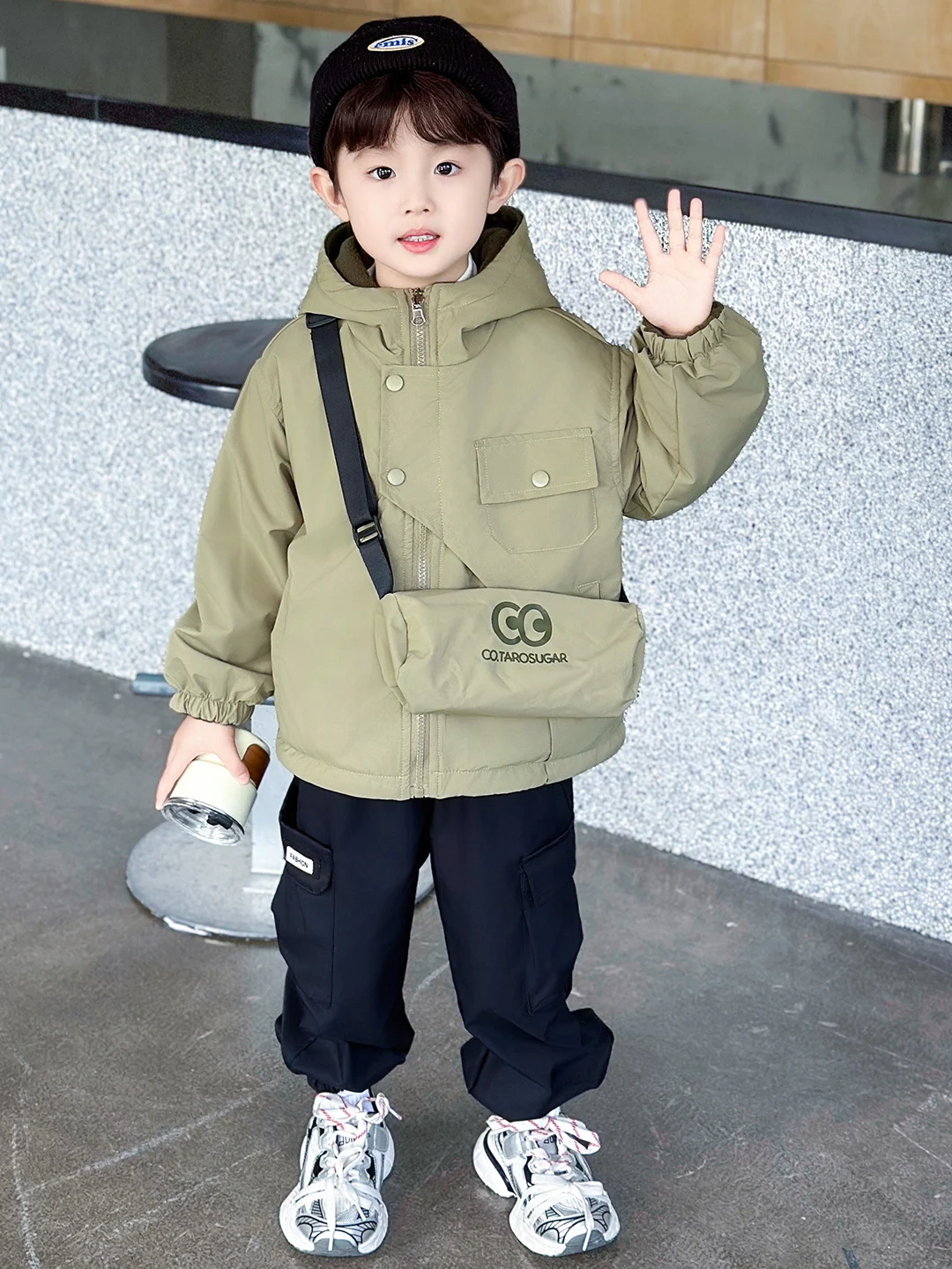 Thiened Fce для мальчиков, осенне-зимнее джинсовое двустороннее носимое пальто для мальчиков, ветровка Sli, модная молодежная повседневная мода
Thiened Fce для мальчиков, осенне-зимнее джинсовое двустороннее носимое пальто для мальчиков, ветровка Sli, модная молодежная повседневная мода