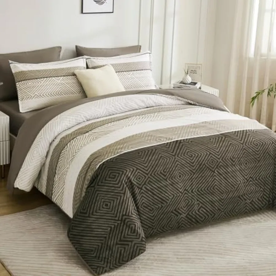 Comforter Set Size 7 Pcs Bed in a Bag, Boho Striped Bedding Set, Soft Microfiber Comforter and Sheet Set for All Season
Comforter Set Size 7 Pcs Bed in a Bag, Boho Striped Bedding Set, Soft Microfiber Comforter and Sheet Set for All Season