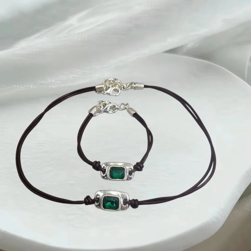 2026 Spring Fresh Charm Gold Silver Green Crystal Leather Rope Bracelet Necklace Jewelry Two Piece Set Trendy Gift
2026 Spring Fresh Charm Gold Silver Green Crystal Leather Rope Bracelet Necklace Jewelry Two Piece Set Trendy Gift