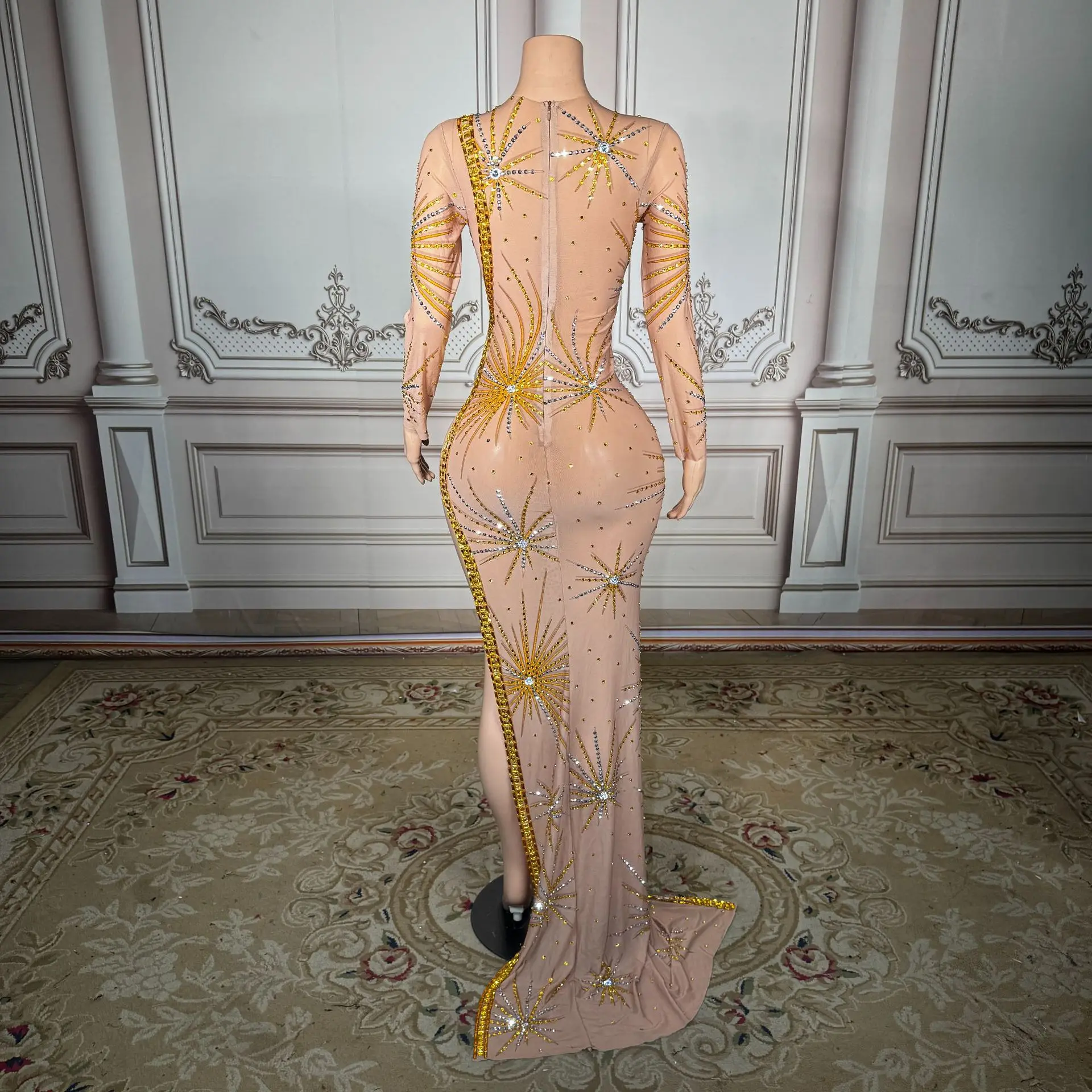 Wholesale Drop Shipping High Quality Clothes Manufacturer Women Long Dress Fashion Sexy Yellow Dress Photo
Wholesale Drop Shipping High Quality Clothes Manufacturer Women Long Dress Fashion Sexy Yellow Dress Photo