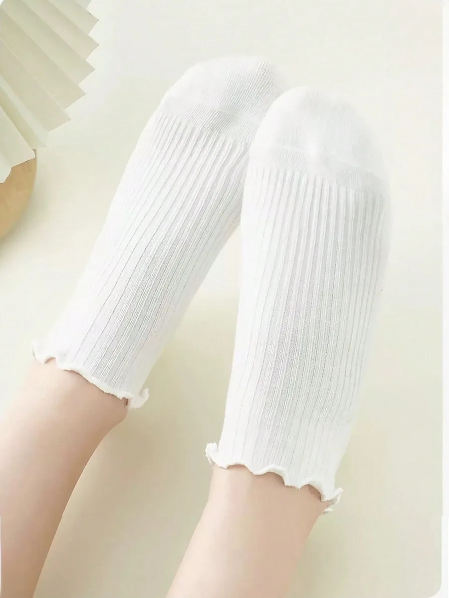 Women White Ruffled Ribbed Ankle Socks Breathable Short Socks For Daily Wear
Women White Ruffled Ribbed Ankle Socks Breathable Short Socks For Daily Wear