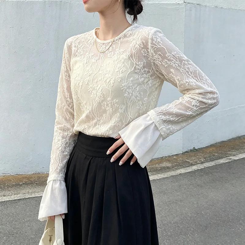 Gentle Wind Round Neck Heavy Industry Top Women's New Time-carved Still Empty Perspective Long-sleeved Bottoming Shirt T-shirt
Gentle Wind Round Neck Heavy Industry Top Women's New Time-carved Still Empty Perspective Long-sleeved Bottoming Shirt T-shirt