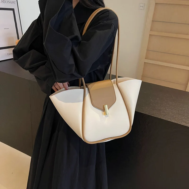  Сумка премиум-класса 2025 года с верхней ручкой, женская трансформируемая сумка через плечо, шикарная сумка «день-ночь», структурированная сумка Женские сумки
Сумка премиум-класса 2025 года с верхней ручкой, женская трансформируемая сумка через плечо, шикарная сумка «день-ночь», структурированная сумка Женские сумки