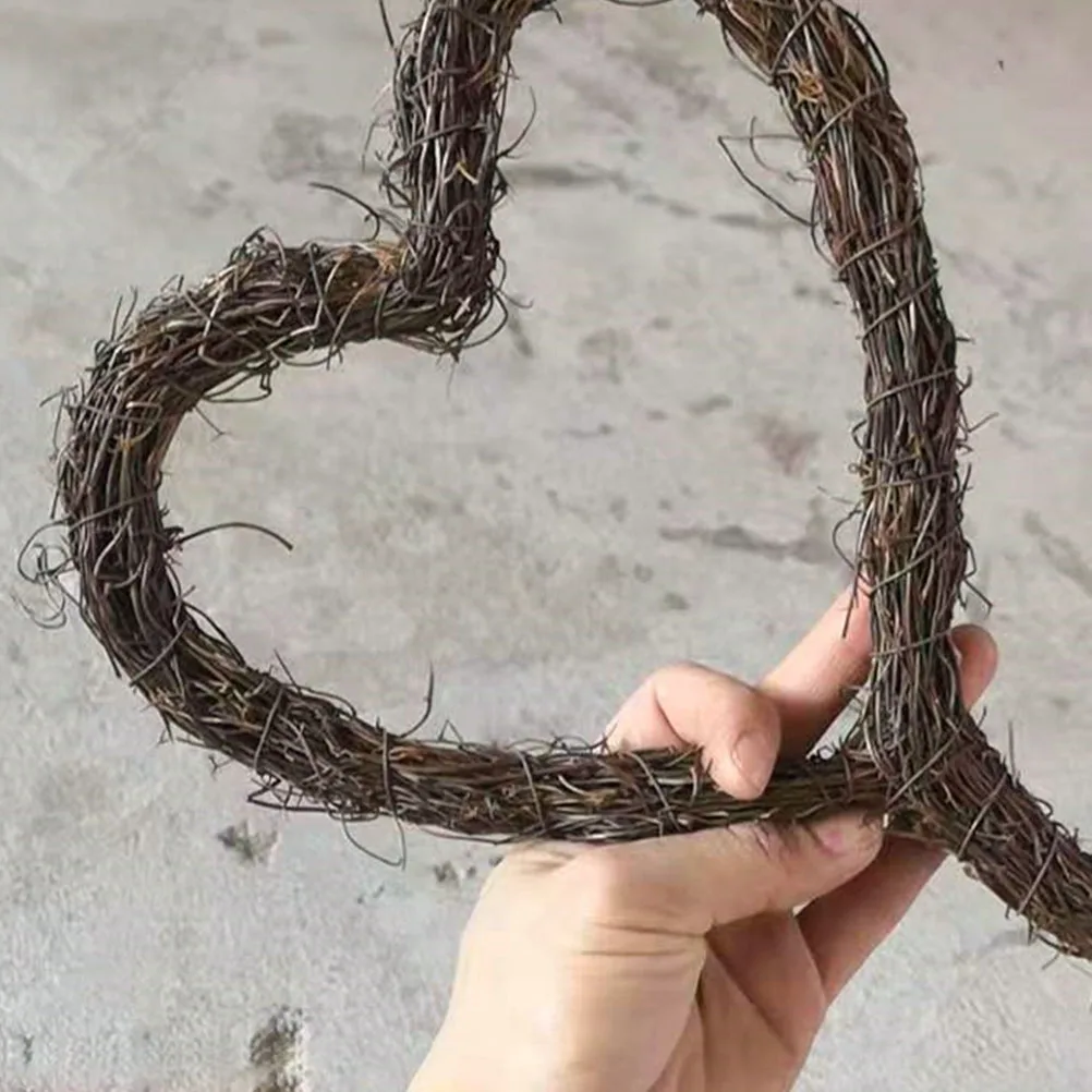 Rustic Heart Shape Grapevine Wreath Natural Wreath Ring with Handle DIY Craft Wedding Valentine Party Home Wall Decor
Rustic Heart Shape Grapevine Wreath Natural Wreath Ring with Handle DIY Craft Wedding Valentine Party Home Wall Decor