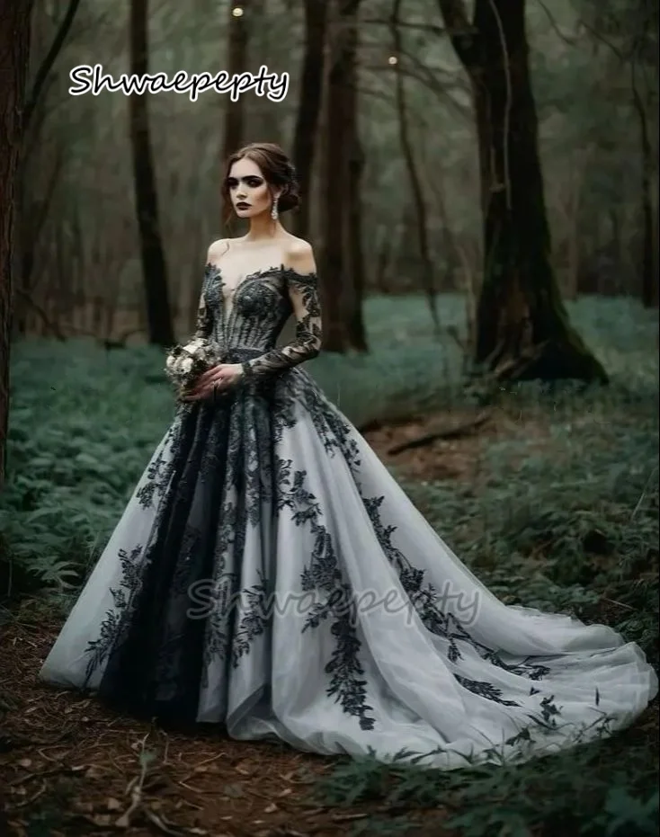 2025 Black And White Wedding Dress Off Shoulder Long Sleeves A-Line Vintage Gothic Wedding Gown Lace Appliques Customized
2025 Black And White Wedding Dress Off Shoulder Long Sleeves A-Line Vintage Gothic Wedding Gown Lace Appliques Customized