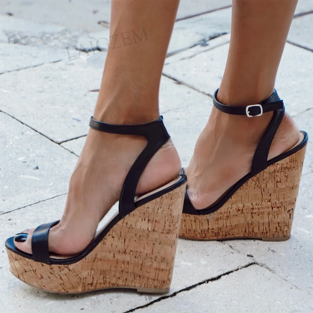 Женские сандалии LAIGZEM на платформе, с открытым носком, на танкетке, туфли-лодочки для вечеринок, выпускных, косплея, свадеб, большие размеры 37, 41, 44, 47
Женские сандалии LAIGZEM на платформе, с открытым носком, на танкетке, туфли-лодочки для вечеринок, выпускных, косплея, свадеб, большие размеры 37, 41, 44, 47