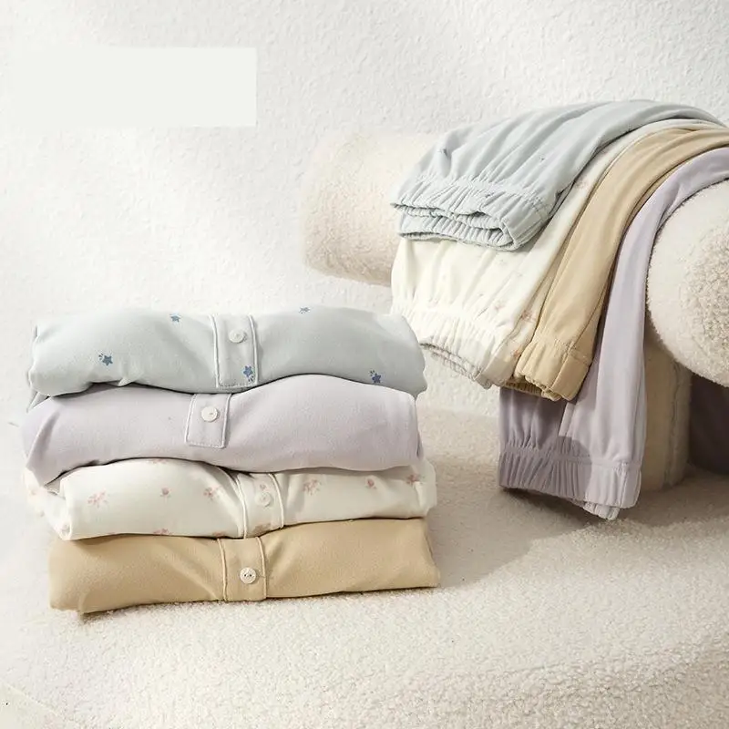 2024 Autumn/winter New Button Home Clothes Women's Solid Color Long Sleeve Pants With Chest Mat Set Printed Soft Sticky Pajamas
2024 Autumn/winter New Button Home Clothes Women's Solid Color Long Sleeve Pants With Chest Mat Set Printed Soft Sticky Pajamas