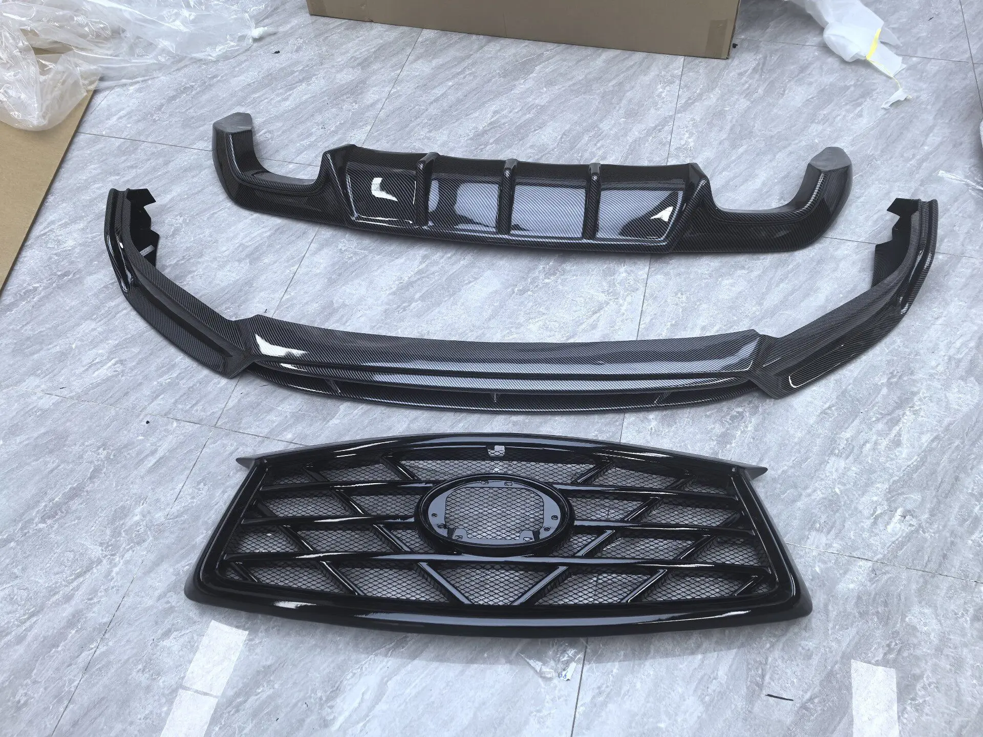 For Infiniti QX50 2018-2024 Body Kit carbon fiber Rear Spoiler Diffuser Bumper Lip Front Lip Side Skirts Grille Front Chin
For Infiniti QX50 2018-2024 Body Kit carbon fiber Rear Spoiler Diffuser Bumper Lip Front Lip Side Skirts Grille Front Chin
