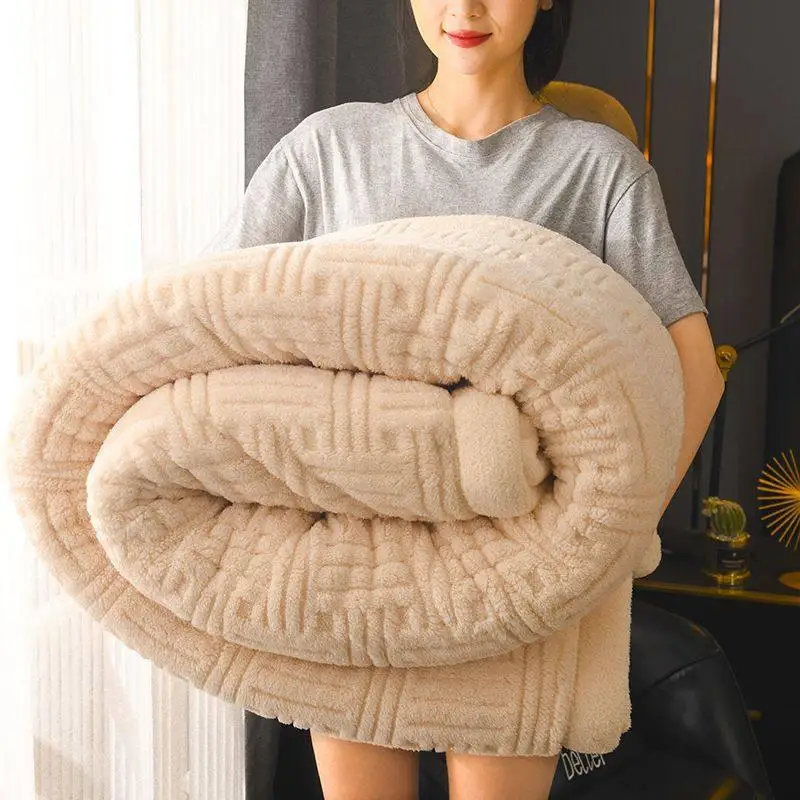 Thickened Cotton Flannel Blanket Soft Cozy Sofa Covering Blanket Nap Blanket Warmth Coral Fleece Blanket Geometric Pattern
Thickened Cotton Flannel Blanket Soft Cozy Sofa Covering Blanket Nap Blanket Warmth Coral Fleece Blanket Geometric Pattern