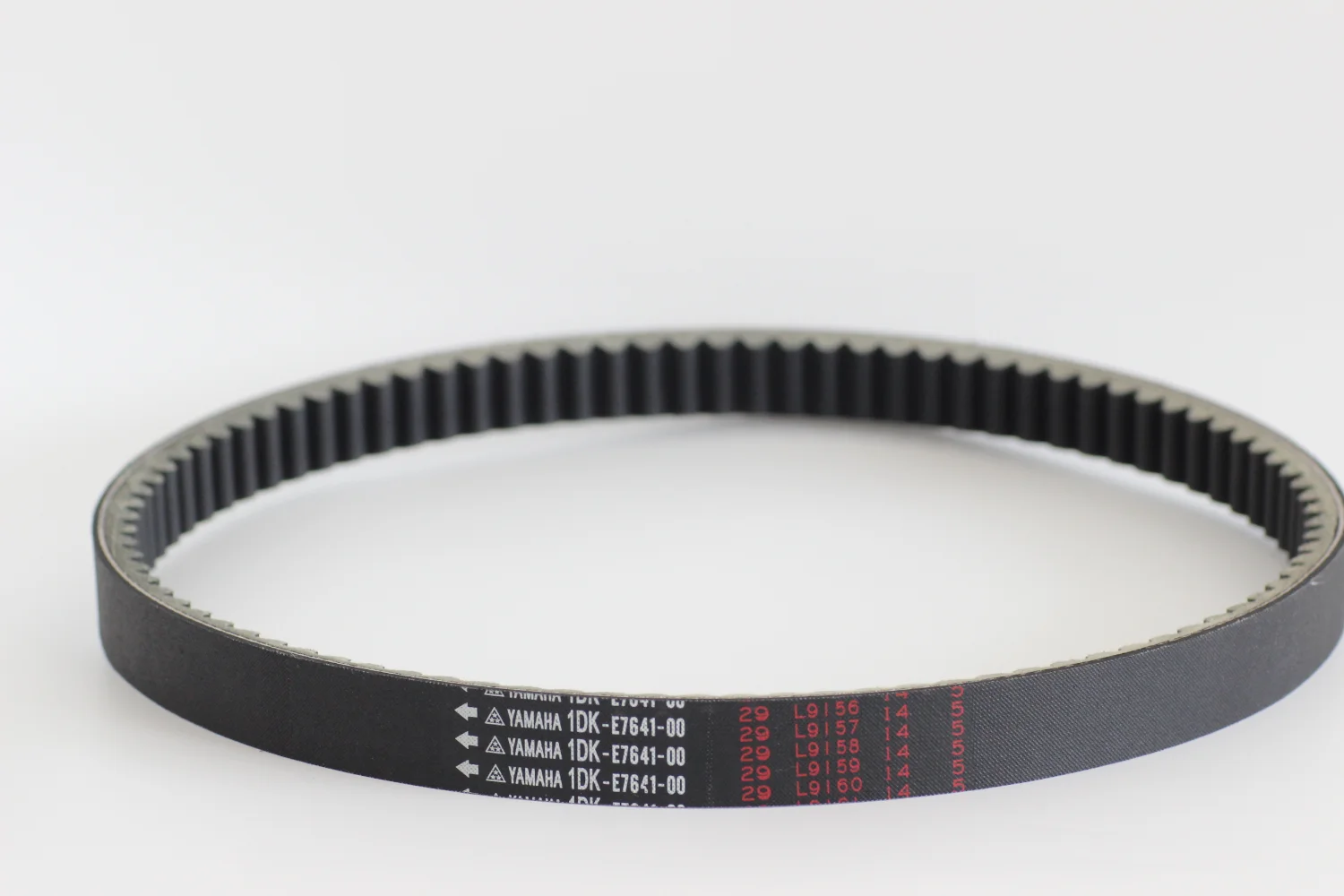 Kevlar GENUINE Scooter V-Belt 975*27 1DK-E7641-00 For Yamaha SMAX 155 Force 155 CVT Belt
Kevlar GENUINE Scooter V-Belt 975*27 1DK-E7641-00 For Yamaha SMAX 155 Force 155 CVT Belt