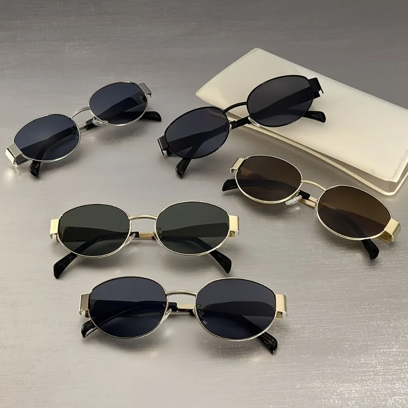 5pcs Elegant Oval Fashion Glasses for Women Men Classic Metal Frame Black Lenses Perfect for Photos Music Festivals
5pcs Elegant Oval Fashion Glasses for Women Men Classic Metal Frame Black Lenses Perfect for Photos Music Festivals
