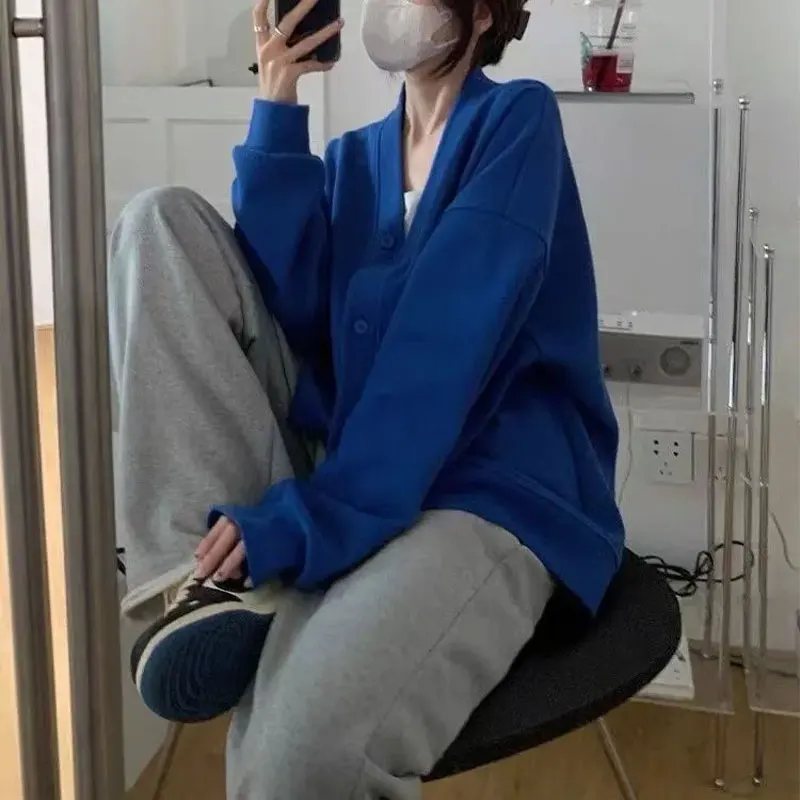 Casual Korean Solid Color Sweaters Women's Clothing V-Neck Loose Autumn Winter New Single-breasted Basic Letter Knitted Cardigan 
Casual Korean Solid Color Sweaters Women's Clothing V-Neck Loose Autumn Winter New Single-breasted Basic Letter Knitted Cardigan