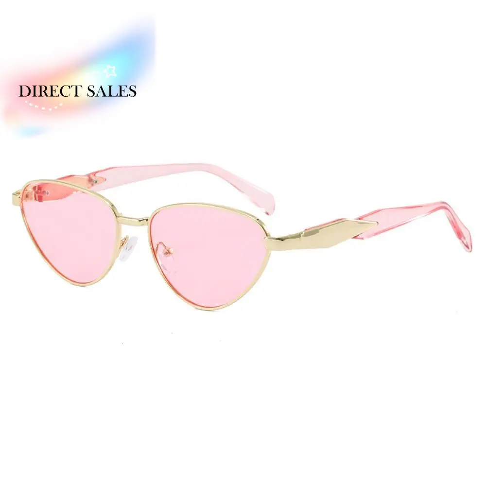 Fashion New Triangle Sun Glasses Luxury UV400 Cat Eye Sunglasses Alloy Travel Spicy Girls Shades Glasses Summer
Fashion New Triangle Sun Glasses Luxury UV400 Cat Eye Sunglasses Alloy Travel Spicy Girls Shades Glasses Summer