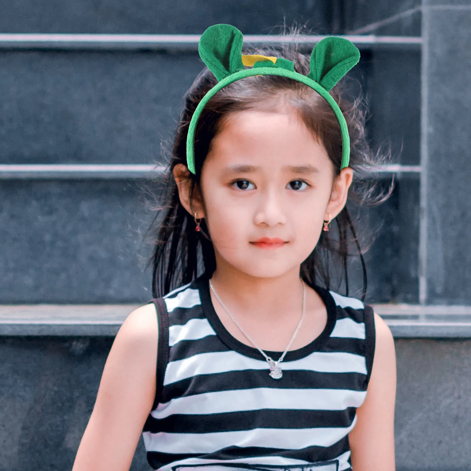 1 Set Dinosaur Wing Tail Headband Costume Set Unique Design Lightweight Portable Cosplay Dress Up Little Girl Gift Party
1 Set Dinosaur Wing Tail Headband Costume Set Unique Design Lightweight Portable Cosplay Dress Up Little Girl Gift Party