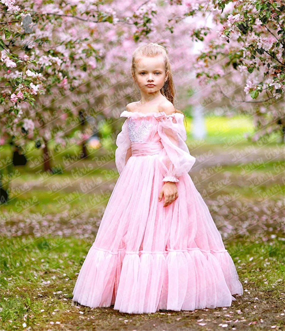Off-The-Shoulder Long Sleeve Tulle Pink Flower Girl Dress White Lace Appliqué Cute Kids Birthday Holiday Outfit
Off-The-Shoulder Long Sleeve Tulle Pink Flower Girl Dress White Lace Appliqué Cute Kids Birthday Holiday Outfit