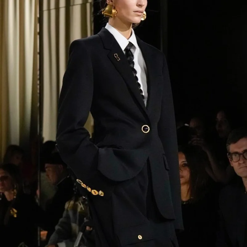 Женское осенне-зимнее пальто в стиле OL, модный приталенный пиджак с длинными рукавами, элегантный стиль, одна пуговица
Женское осенне-зимнее пальто в стиле OL, модный приталенный пиджак с длинными рукавами, элегантный стиль, одна пуговица