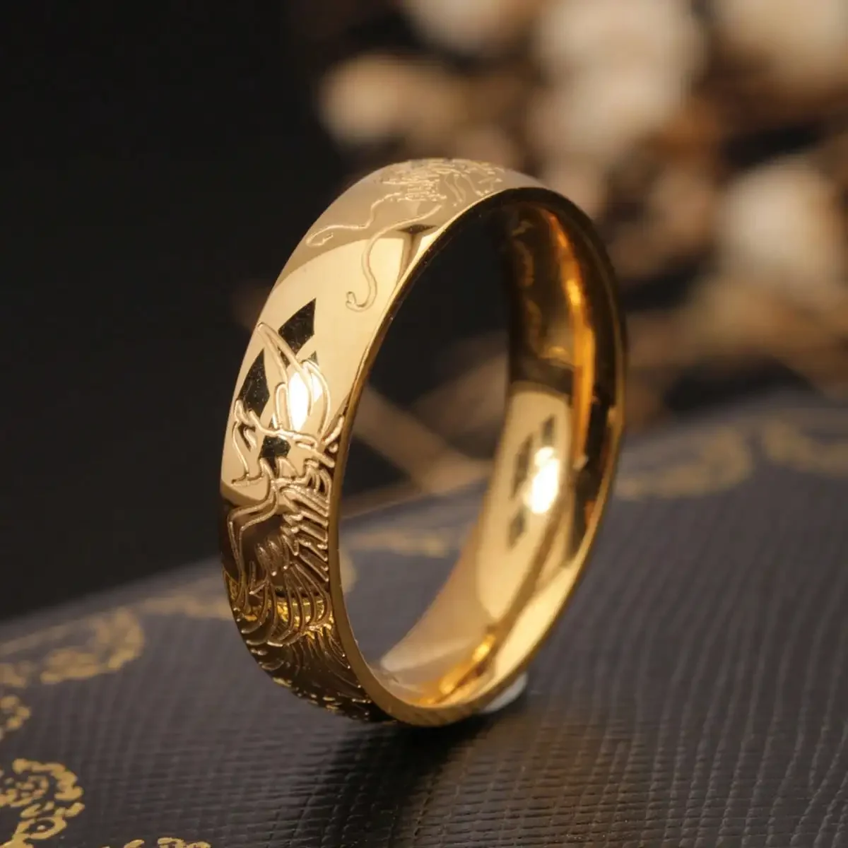 1pc 18K Gold-Color Titanium Steel Carved Closed Ring, Simple Fashionable Versatile Personalized, Suitable For Women's Daily
1pc 18K Gold-Color Titanium Steel Carved Closed Ring, Simple Fashionable Versatile Personalized, Suitable For Women's Daily
