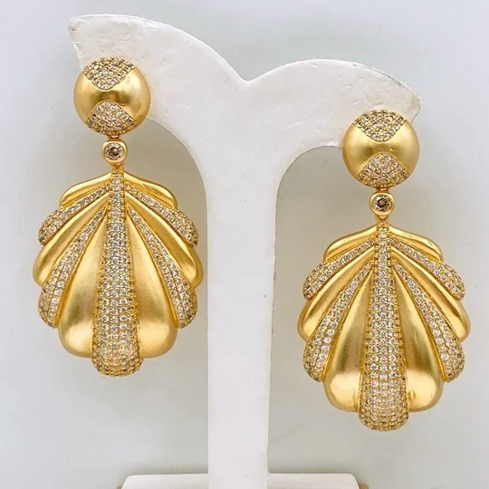 Exquiste Hotsale Leaves Shape Women's Zirconia Earring Pierced Electroplated Large Stunning FancyEarring For Party Free Shipping
Exquiste Hotsale Leaves Shape Women's Zirconia Earring Pierced Electroplated Large Stunning FancyEarring For Party Free Shipping