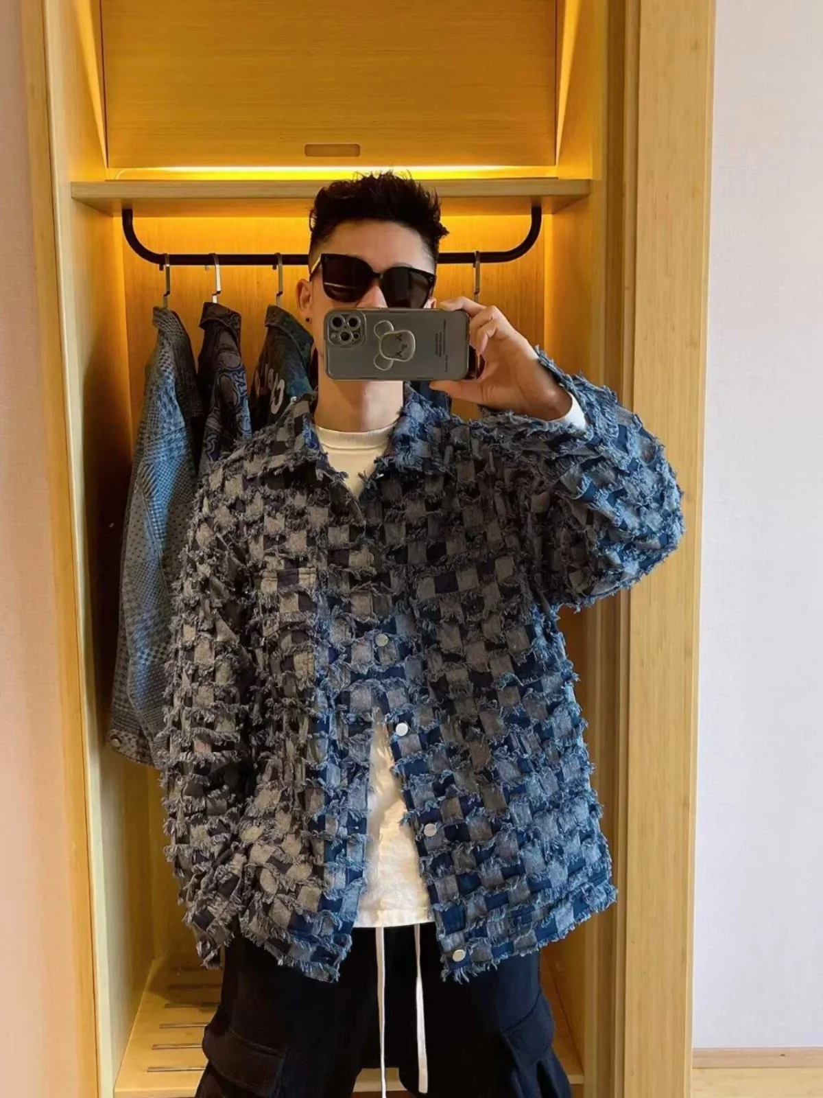 Мужская повседневная куртка свободного кроя, осень 2024, в корейском стиле, с бахромой, длинная, модная верхняя одежда для молодежи
Мужская повседневная куртка свободного кроя, осень 2024, в корейском стиле, с бахромой, длинная, модная верхняя одежда для молодежи