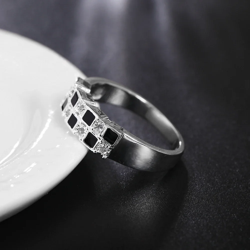 New 925 Sterling Silver Rings for Women Fine Crystal Black and White Grid Fashion Party Gifts Girl Student Charm Wedding Jewelry
New 925 Sterling Silver Rings for Women Fine Crystal Black and White Grid Fashion Party Gifts Girl Student Charm Wedding Jewelry
