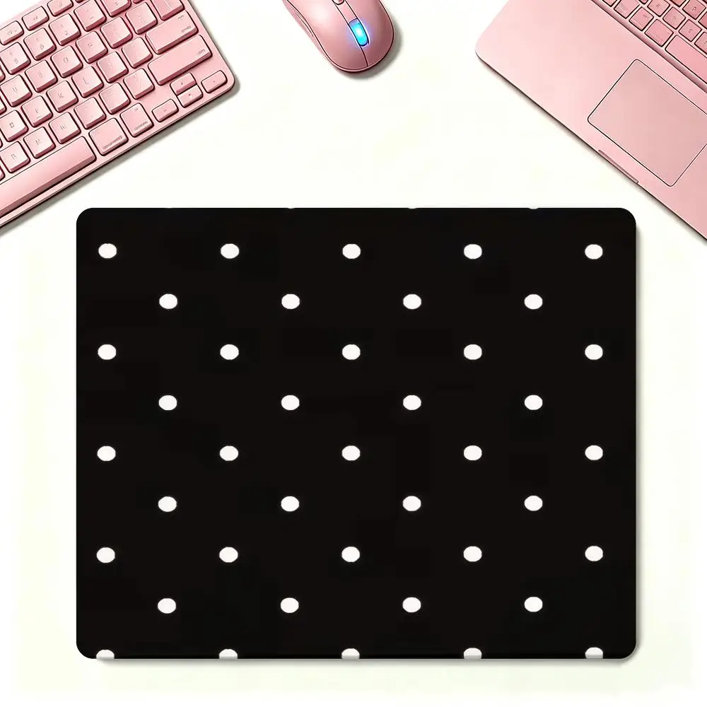 Large Mousepad, Durable Hemmed Edge Anti‑Slip Keyboard Pad
Large Mousepad, Durable Hemmed Edge Anti‑Slip Keyboard Pad