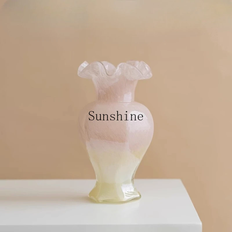 Living room flower arrangement glass light luxury high-end flower decoration medieval art
Living room flower arrangement glass light luxury high-end flower decoration medieval art