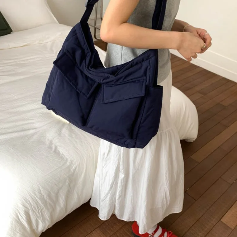 Luxury Brand Leather Women's Handbag Fashionable Elegant Popular Classic Refined Detailing Trendy Daily Bag
Luxury Brand Leather Women's Handbag Fashionable Elegant Popular Classic Refined Detailing Trendy Daily Bag