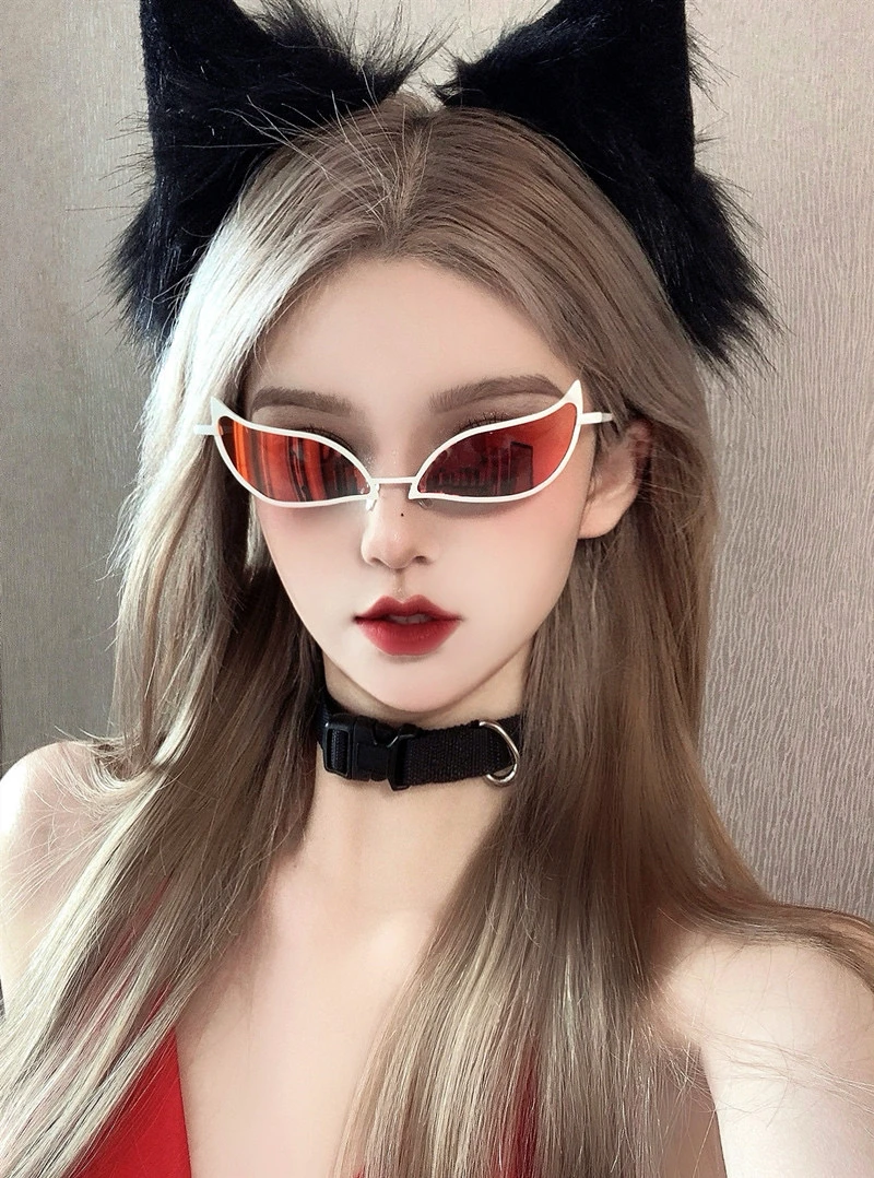 Sunglasses Cyberpunk Cat Eyes Glasses Cosplay Decorative Glasses Men and Women Trendy Fashion Personality
Sunglasses Cyberpunk Cat Eyes Glasses Cosplay Decorative Glasses Men and Women Trendy Fashion Personality
