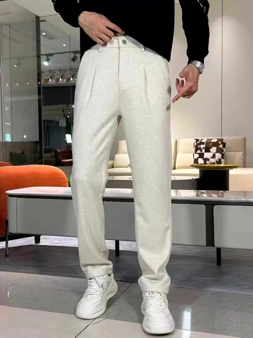 Мужские повседневные брюки высокого качества, модные, универсальные, трендовые, деловые, удобные, прямого кроя, не требуют глажки
Мужские повседневные брюки высокого качества, модные, универсальные, трендовые, деловые, удобные, прямого кроя, не требуют глажки