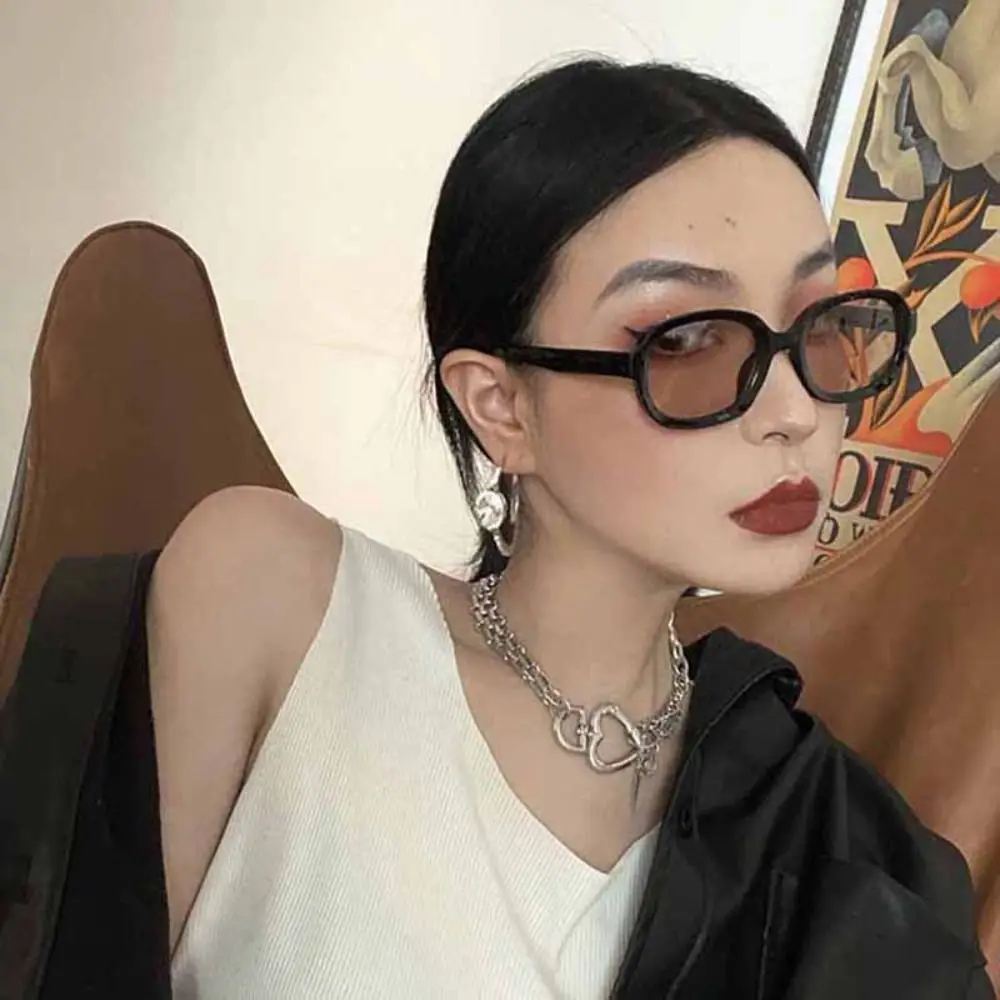 Korean Travel Retro Sunglasses UV400 Protection Sun-Protective Outdoor Sunglasses Eyewear Driving Glasses for Women Man
Korean Travel Retro Sunglasses UV400 Protection Sun-Protective Outdoor Sunglasses Eyewear Driving Glasses for Women Man