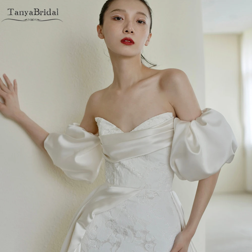 Short Puffy Satin Wedding Detachable Sleeves ,Elastic Band Bridal Arm Accessories Chic DG319
Short Puffy Satin Wedding Detachable Sleeves ,Elastic Band Bridal Arm Accessories Chic DG319