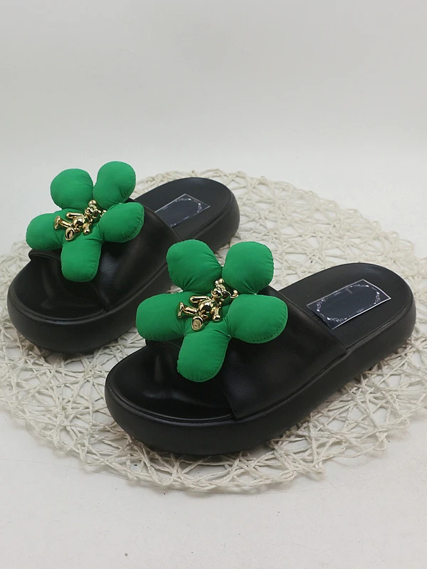 2025 Summer New Flower Bear Toe Open Sandals Thi Bot Lightweight Flat Sandals Beach oes Slip-On Women's Flip Flops
2025 Summer New Flower Bear Toe Open Sandals Thi Bot Lightweight Flat Sandals Beach oes Slip-On Women's Flip Flops