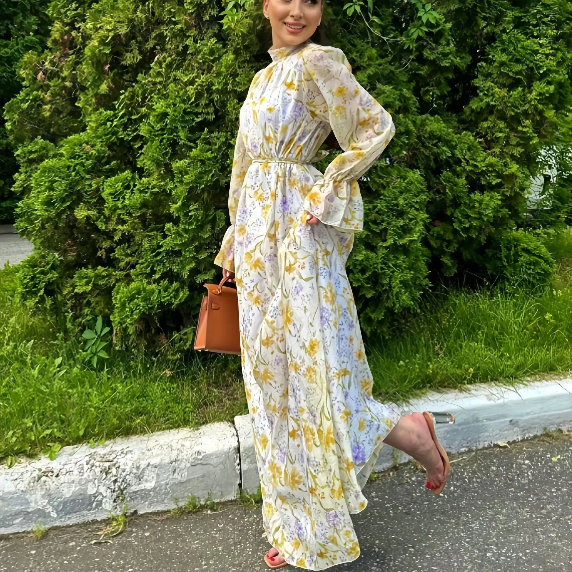New fashionable and elegant French printing chiffon lace-up waist women's dress long dress simple temperament versatile high-end
New fashionable and elegant French printing chiffon lace-up waist women's dress long dress simple temperament versatile high-end